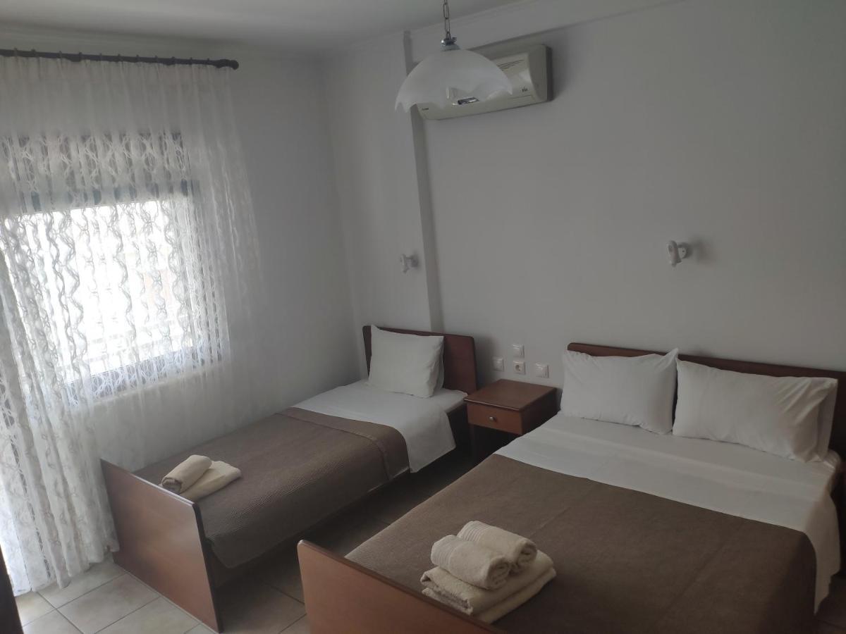 Antique The Hotel Olympiakí Aktí Dış mekan fotoğraf